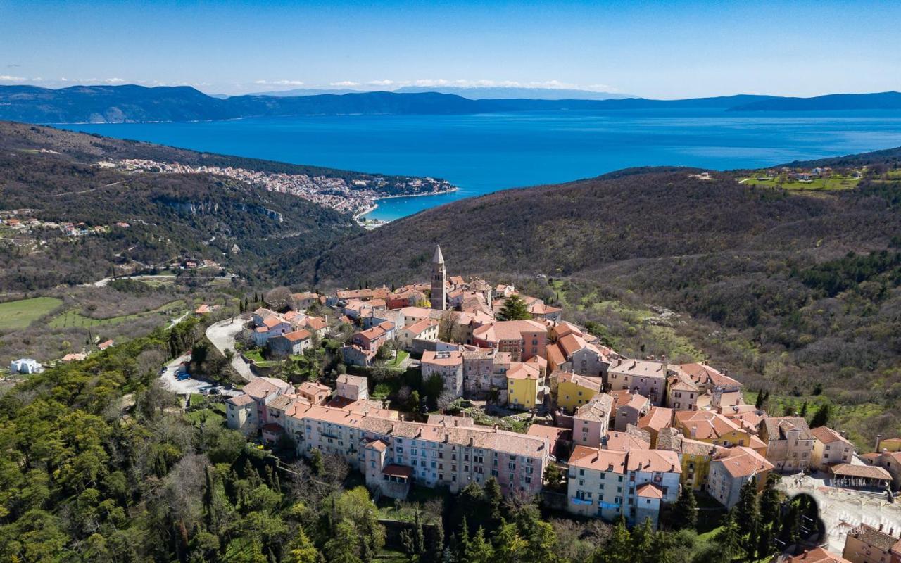 Beautiful Villa Natura With Pool In Labin Exterior foto